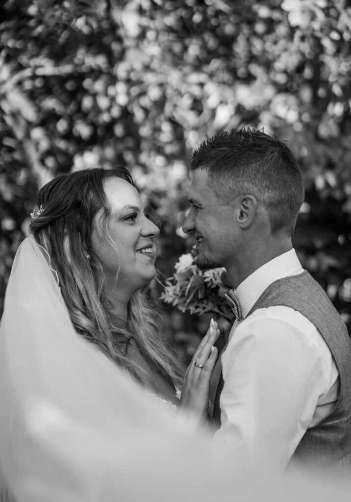 Gasthof-Lehner-Weiden-Schleier-Hochzeitsfotograf-aus-Muenchen